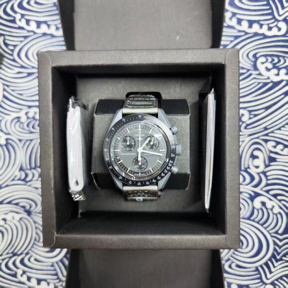 🚕Swatch x Omega Moonswatch Mission Mercury - Bioceramic Chronograph - Picture 4 of 5